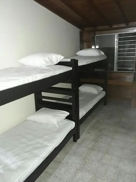 Ananda Hostel Медельин